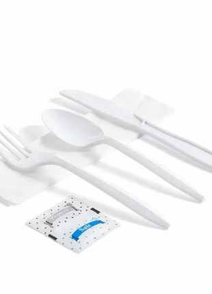 Cutlery Kit 6-in-1 PP – White Medium-Weight (2.5 g) Fork, Knife, Spoon + Napkin, Salt & Pepper (500/Case)